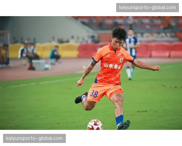 山东泰山谢文能两球贡献 年轻前锋状态起伏较大